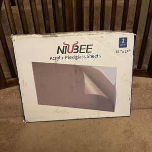 Acrylic plexiglass sheets